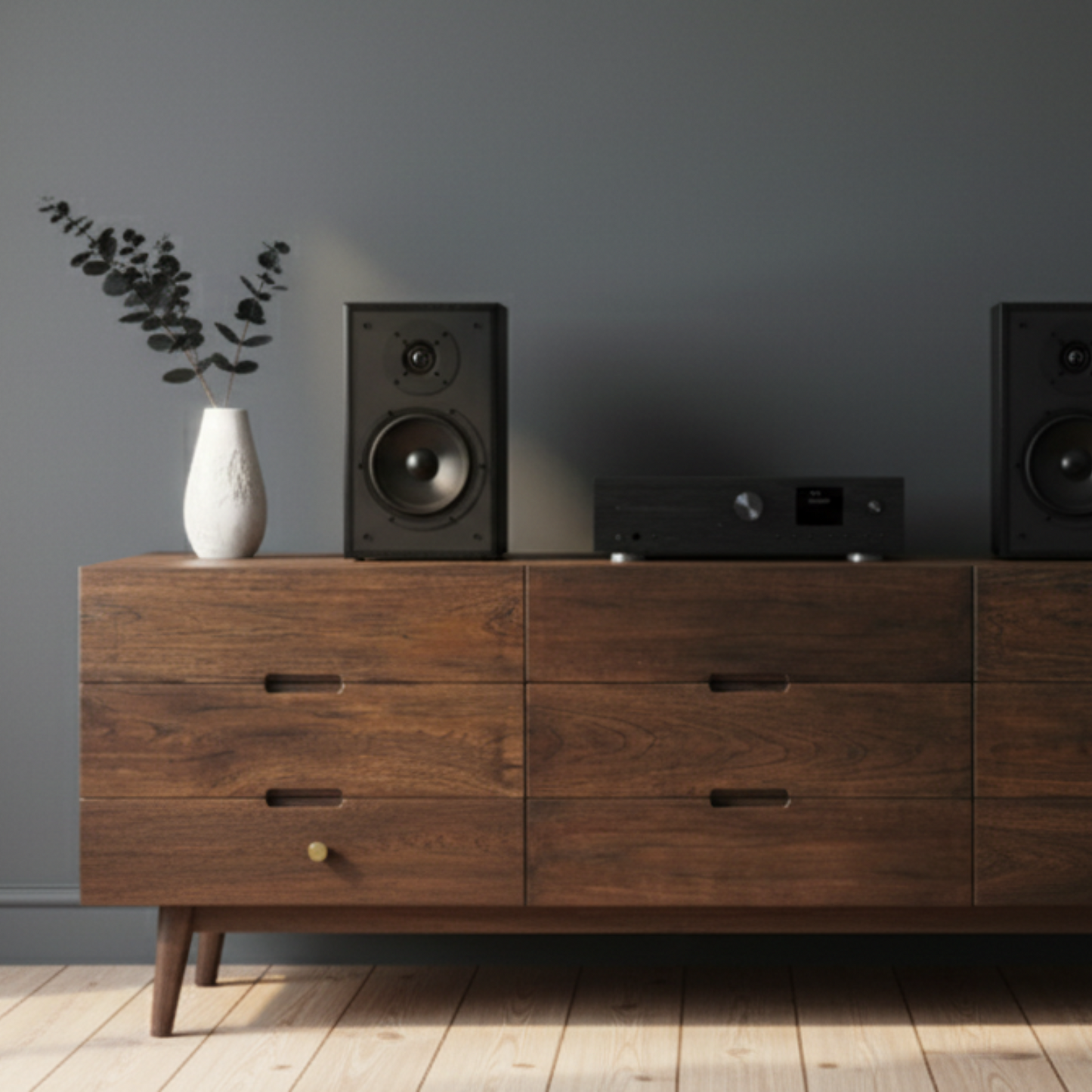 Magnat S30 B - Magnat speakers -Ambiance Image | Marmitek