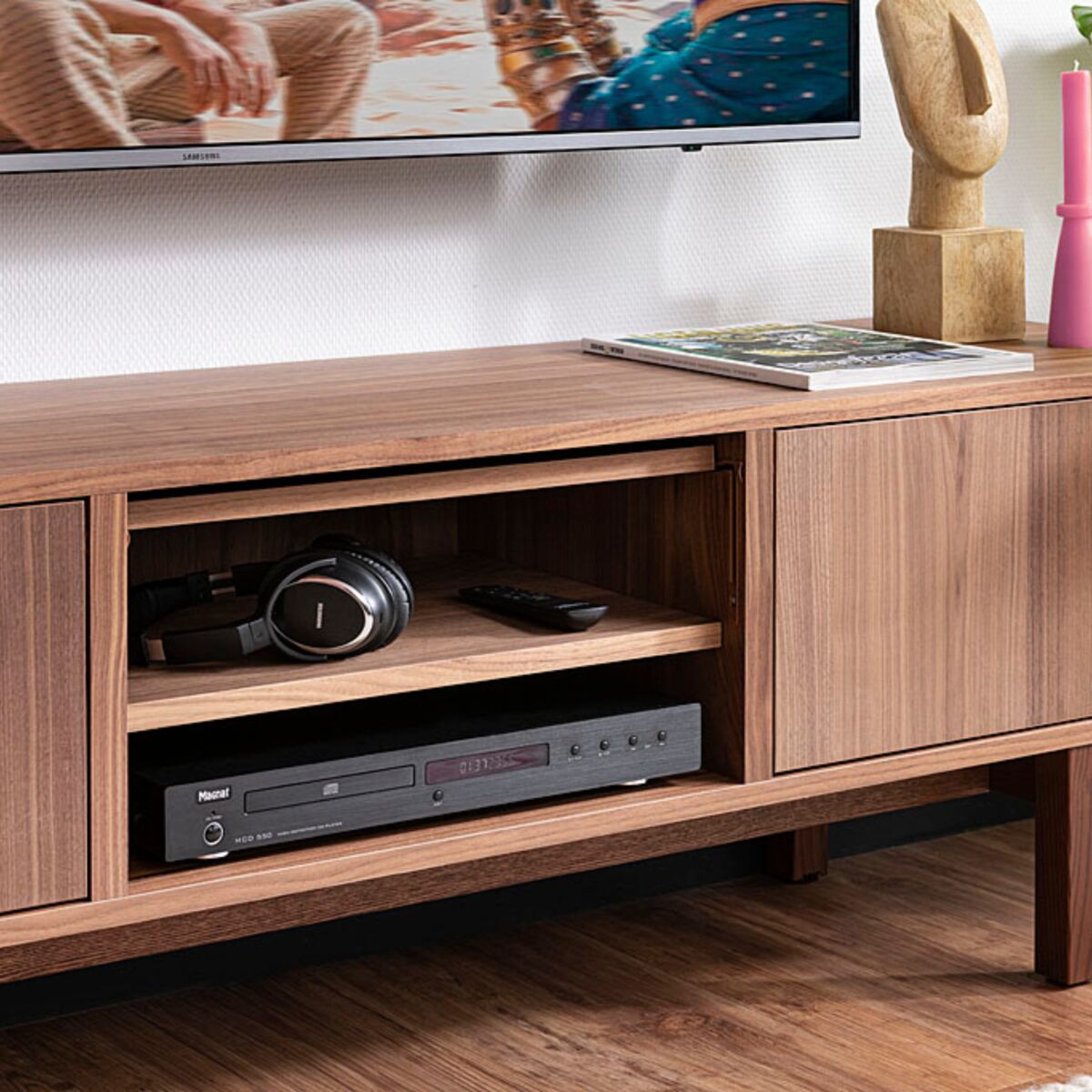 Connect AD12 - Audio converter - Analog to digital - Ambiance Image of CD player in cabinet | Marmitek