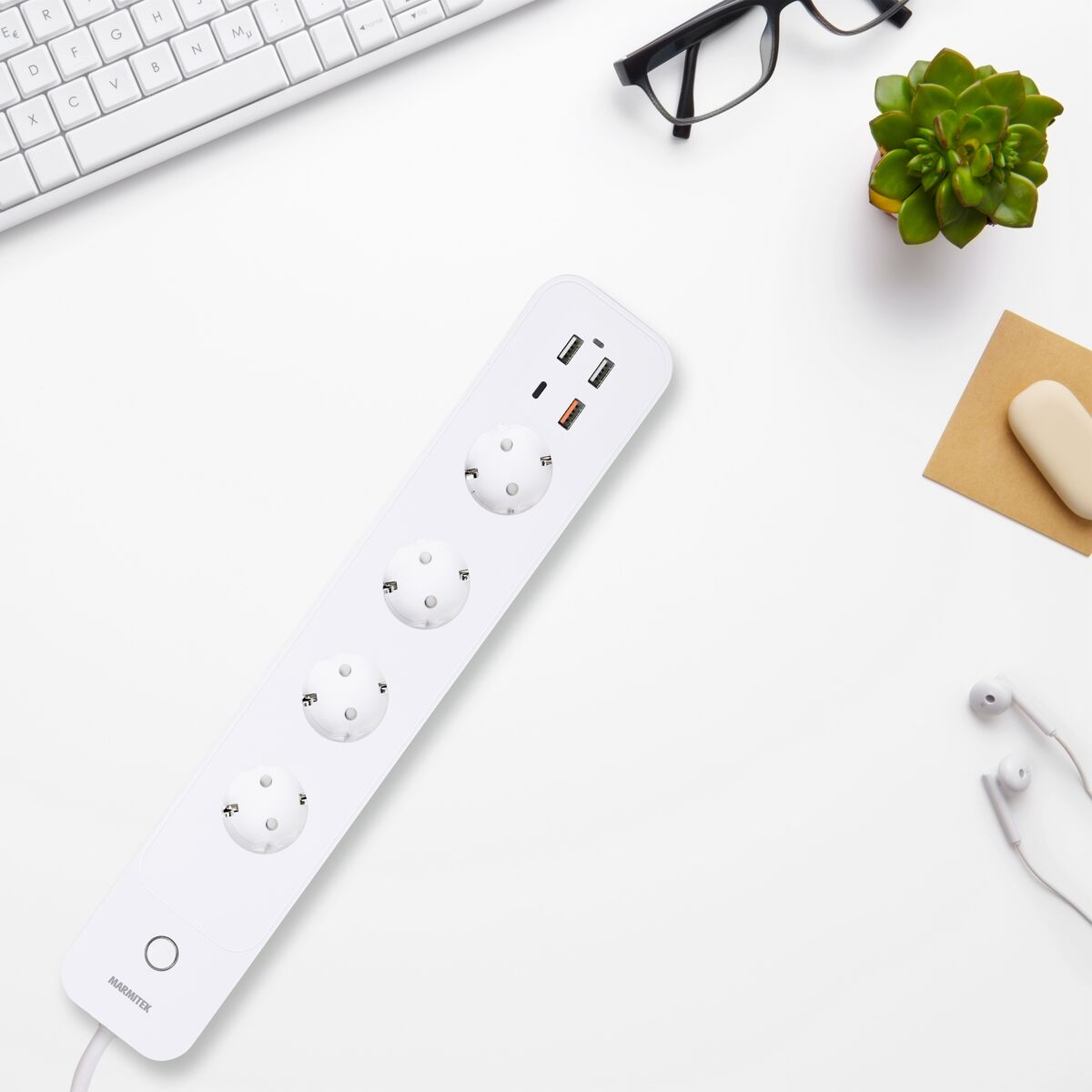 Power LI - Smart power strip - Power LI on a table  | Marmitek